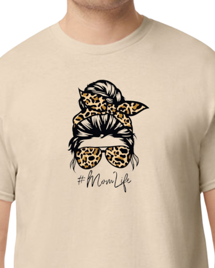 Mom Life T-shirt - 50/50 Blend