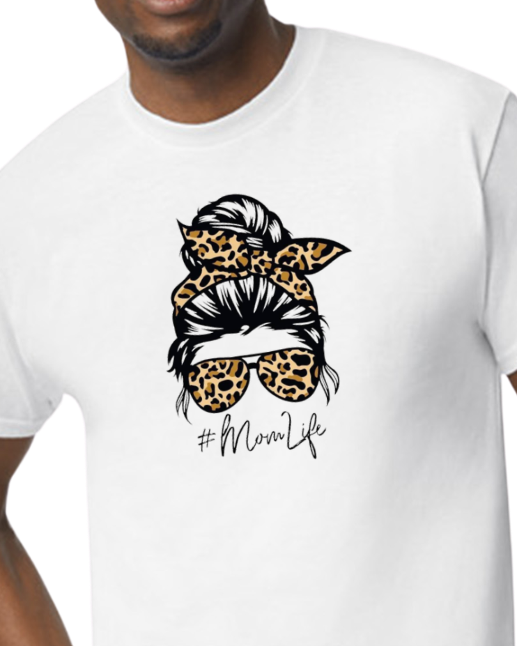 Mom Life T-shirt - 50/50 Blend